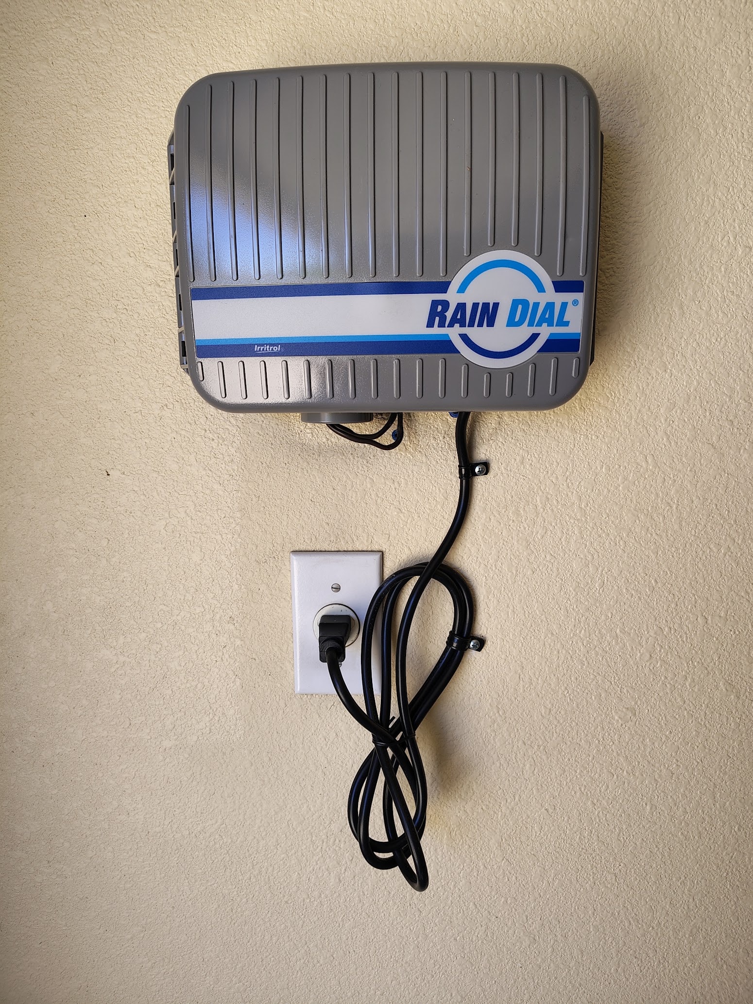 Boxer Plumbing sprinkler controller installation